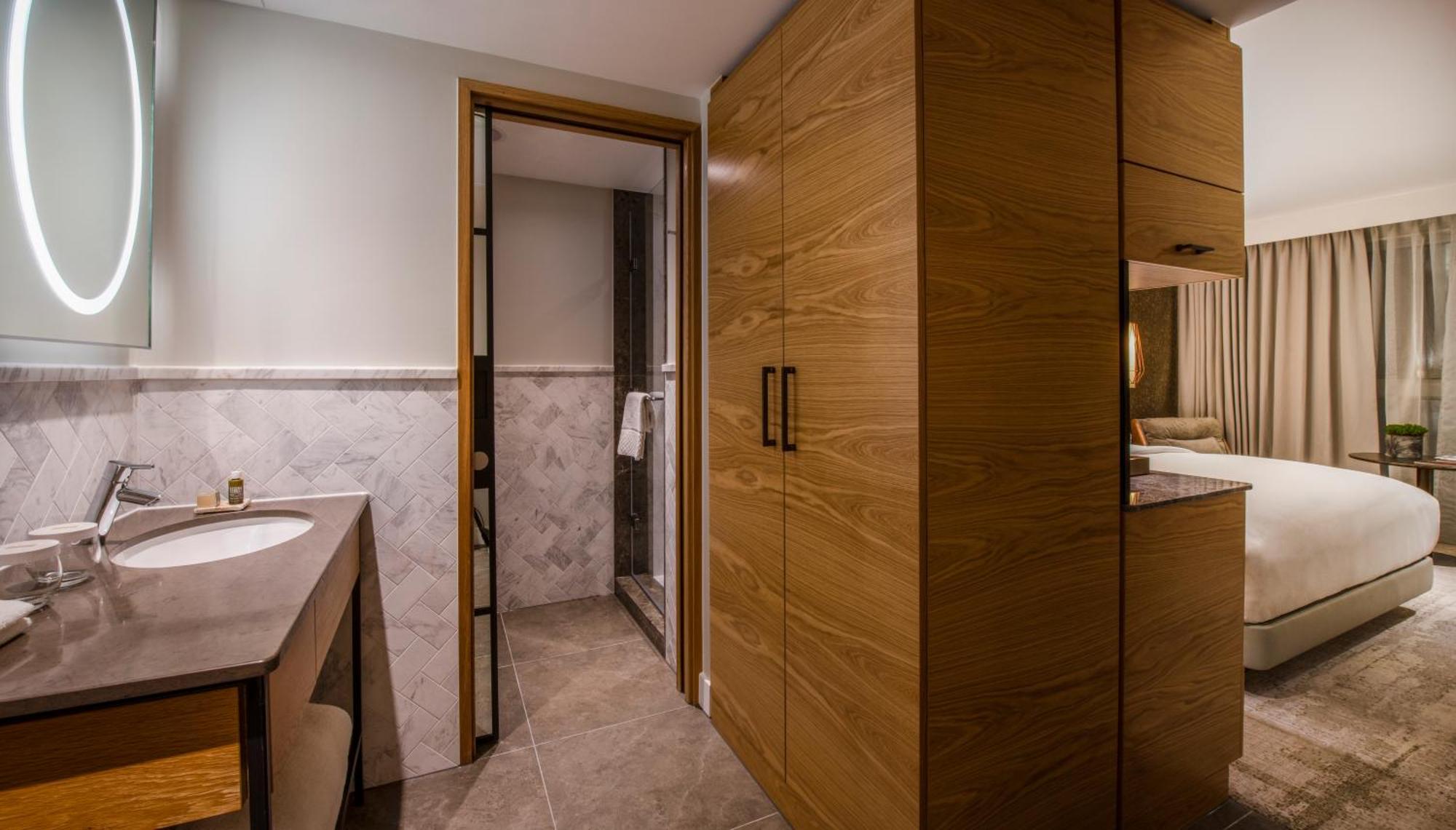 Hotel Lincoln Plaza London, Curio Collection By Hilton Esterno foto