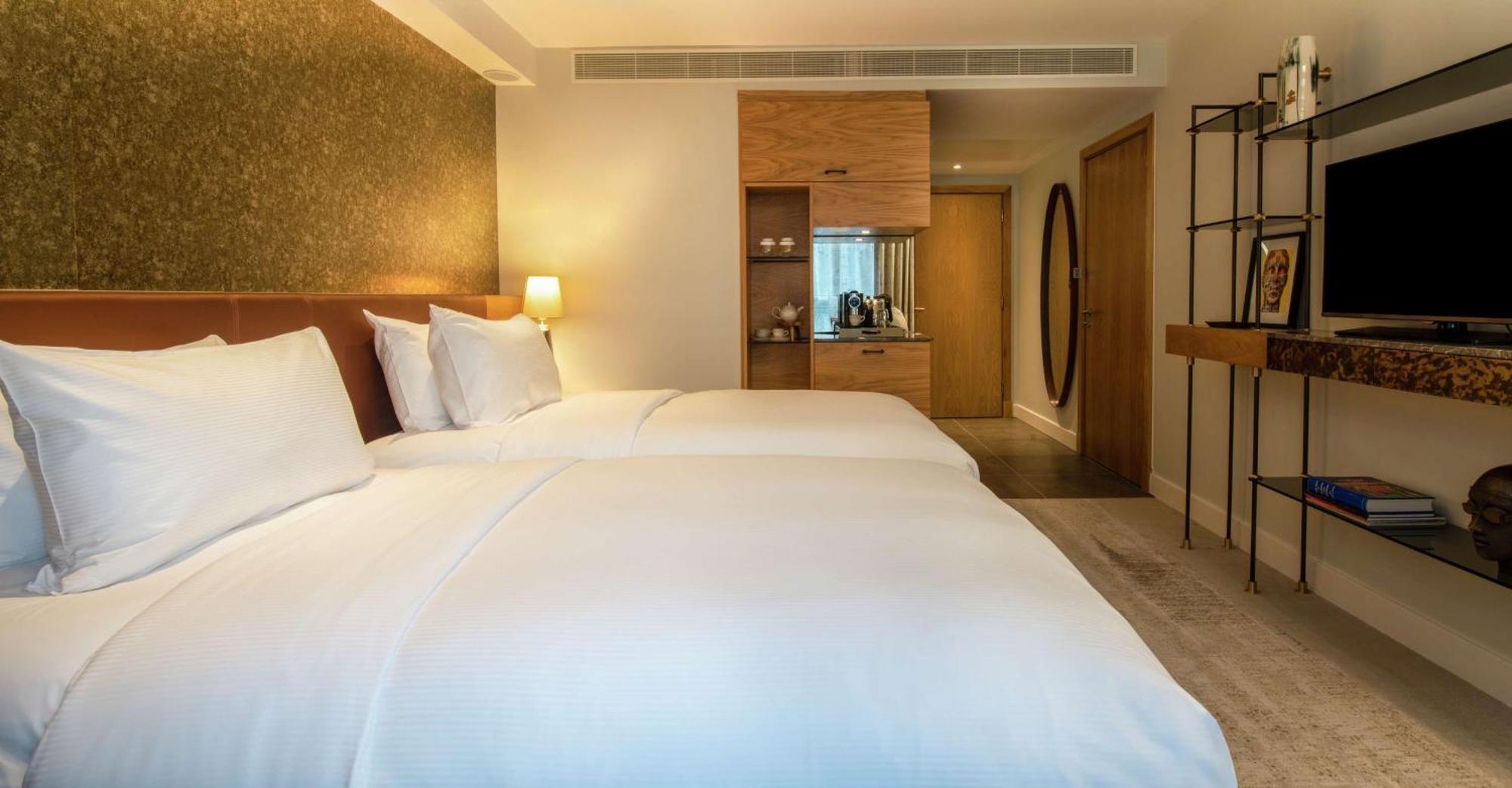 Hotel Lincoln Plaza London, Curio Collection By Hilton Esterno foto