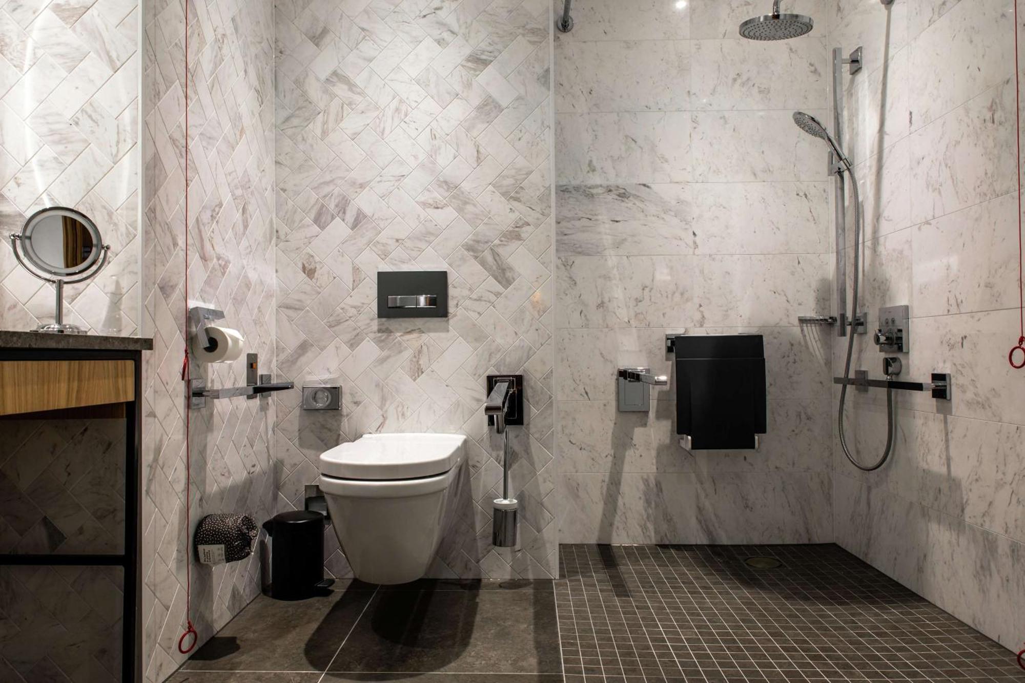 Hotel Lincoln Plaza London, Curio Collection By Hilton Esterno foto